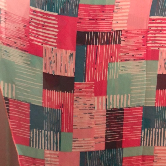 Lularoe Shirley - Picture 3 of 3